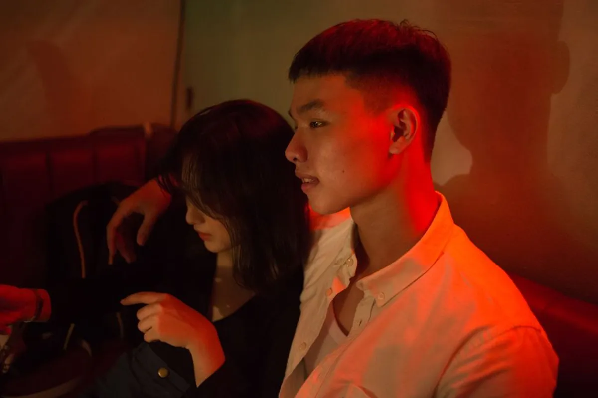 Couple in a close and thoughtful conversation