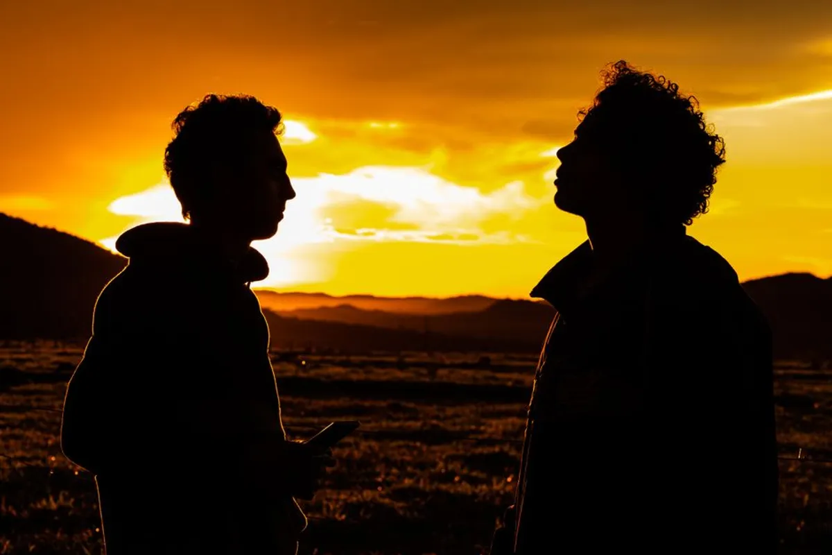 Two people having an open and relaxed conversation